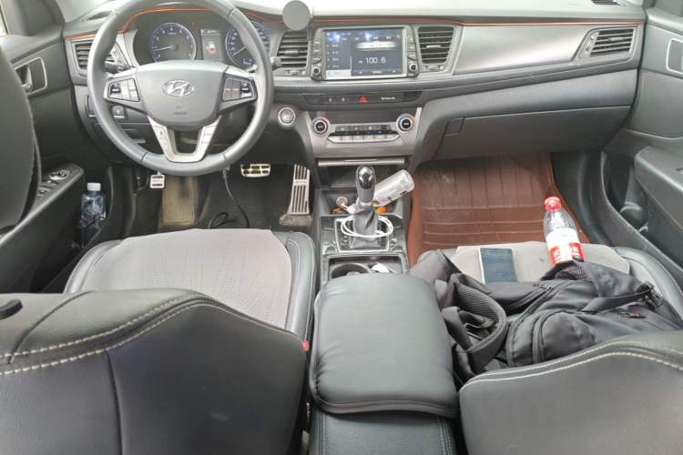 Used Hyundai Mistra 2017 1.6T Automatic Flagship Model TOP China V Emission Standard Center Console