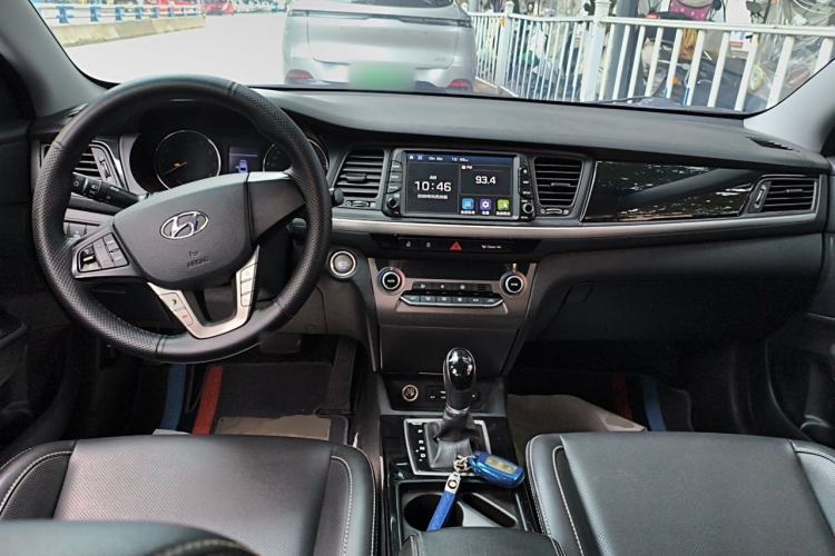 Used Hyundai Mistra 2017 1.6T Automatic Smart GLS China V Standard Center Console