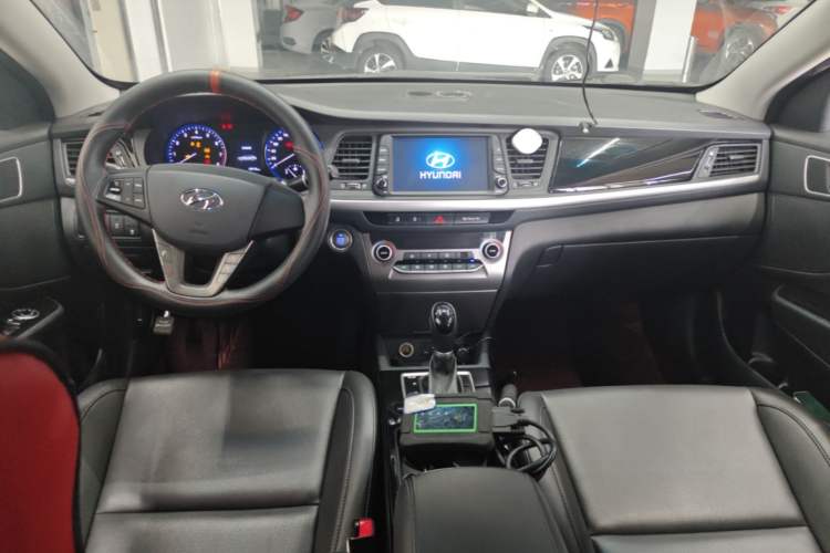 Used Hyundai Mistra 2017 1.8L Automatic Smart GLS China V Standard Center Console