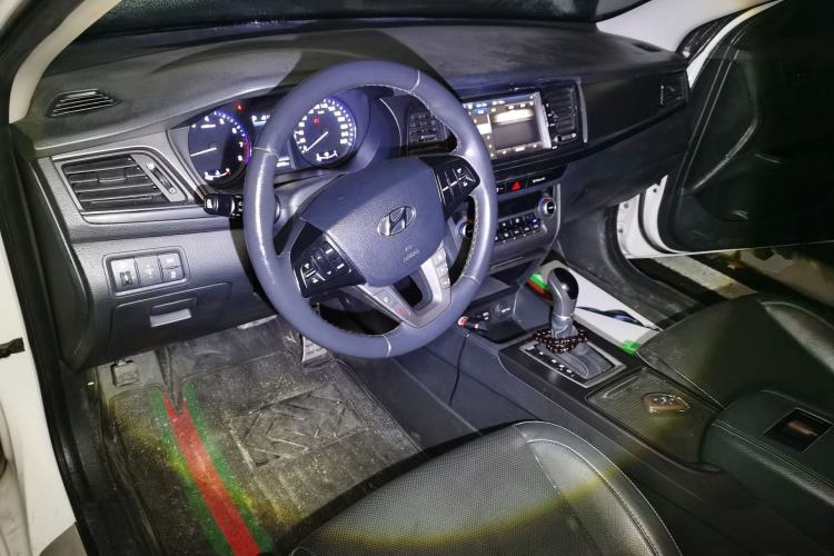 Used Hyundai Mistra 2017 1.6T Automatic Flagship Model TOP China V Emission Standard Center Console