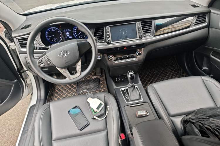 Used Hyundai Mistra 2017 1.8L Automatic Smart GLS China V Standard Center Console