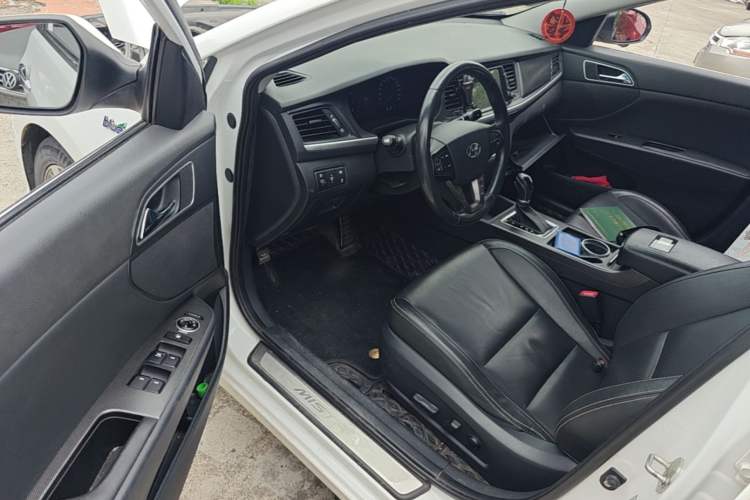 Used Hyundai Mistra 2017 1.6T Automatic Flagship Model TOP China V Emission Standard Driver Seat