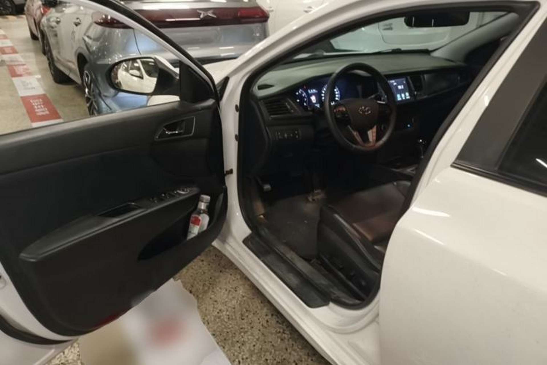 Used Hyundai Mistra 2017 1.8L Automatic Deluxe DLX Model China V Emission Standard Driver Seat