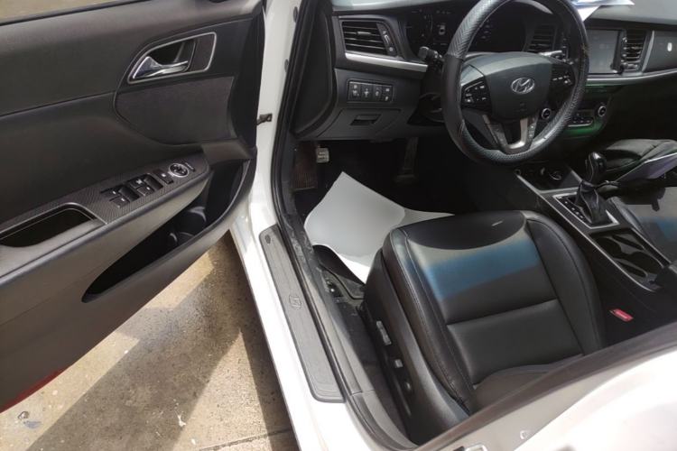 Used Hyundai Mistra 2017 1.8L Automatic Deluxe DLX Model China V Emission Standard Driver Seat