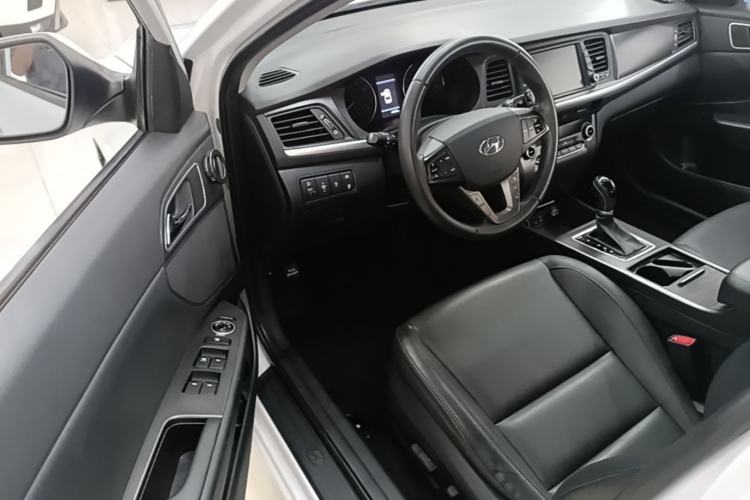 Used Hyundai Mistra 2017 1.8L Automatic Deluxe DLX Model China V Emission Standard Driver Seat