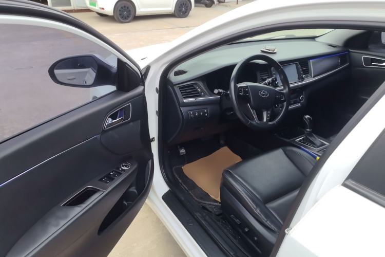 Used Hyundai Mistra 2017 1.8L Automatic Deluxe DLX Model China V Emission Standard Driver Seat