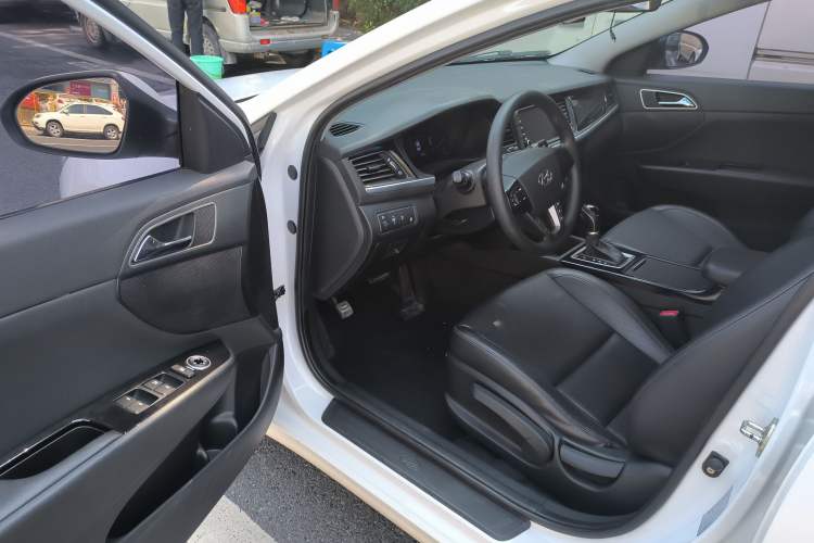 Used Hyundai Mistra 2017 1.8L Automatic Smart GLS China V Standard Driver Seat