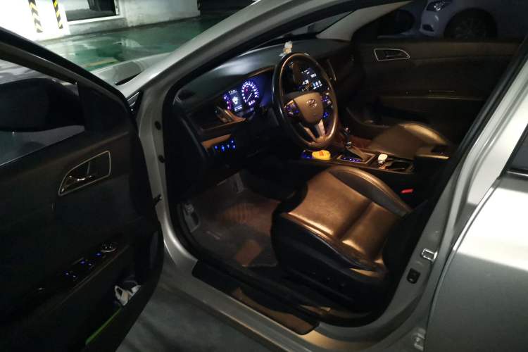 Used Hyundai Mistra 2017 1.8L Automatic Deluxe DLX Model China V Emission Standard Driver Seat