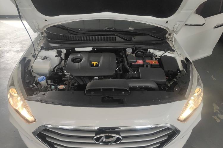 Used Hyundai Mistra 2017 1.8L Automatic Deluxe DLX Model China V Emission Standard Engine Bay