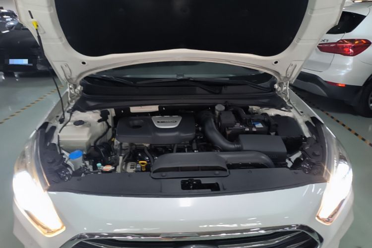 Used Hyundai Mistra 2017 1.6T Automatic Smart GLS China V Standard Engine Bay