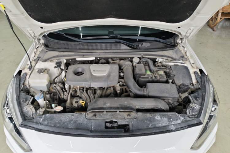 Used Hyundai Mistra 2017 1.6T Automatic Smart GLS China V Standard Engine Bay
