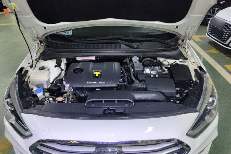 Used Hyundai Mistra 2017 1.8L Automatic Deluxe DLX Model China V Emission Standard Engine Bay