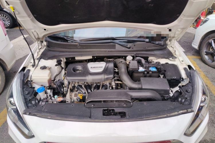 Used Hyundai Mistra 2017 1.6T Automatic Flagship Model TOP China V Emission Standard Engine Bay