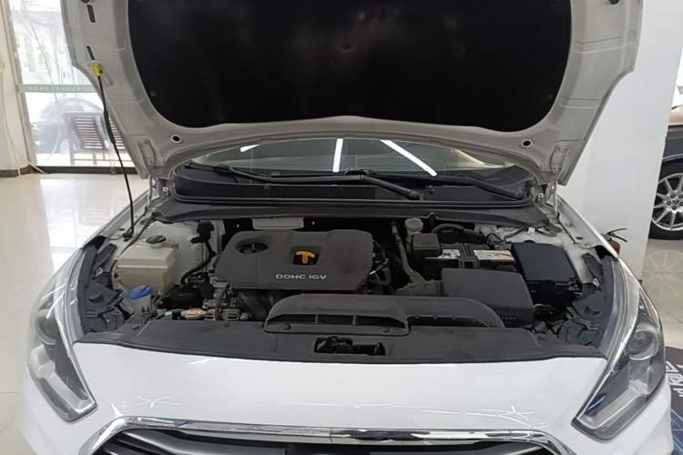 Used Hyundai Mistra 2017 1.8L Automatic Deluxe DLX Model China V Emission Standard Engine Bay