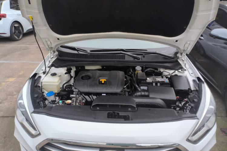 Used Hyundai Mistra 2017 1.8L Automatic Smart GLS China V Standard Engine Bay
