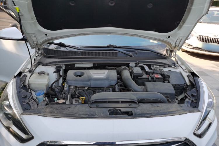 Used Hyundai Mistra 2017 1.6T Automatic Smart GLS China V Standard Engine Bay