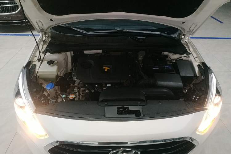 Used Hyundai Mistra 2017 1.8L Automatic Smart GLS China V Standard Engine Bay
