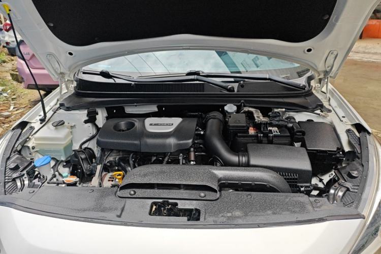 Used Hyundai Mistra 2017 1.6T Automatic Smart GLS China V Standard Engine Bay
