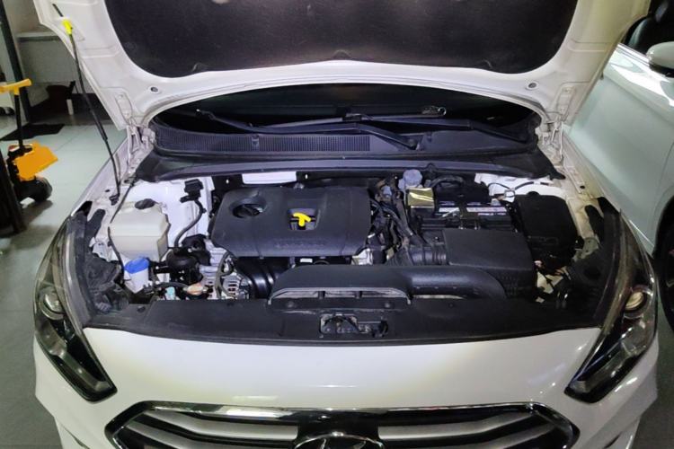 Used Hyundai Mistra 2017 1.8L Automatic Deluxe DLX Model China V Emission Standard Engine Bay