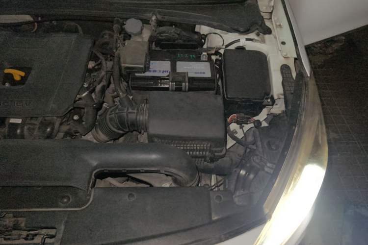 Used Hyundai Mistra 2017 1.8L Automatic Deluxe DLX Model China V Emission Standard Engine Bay Left