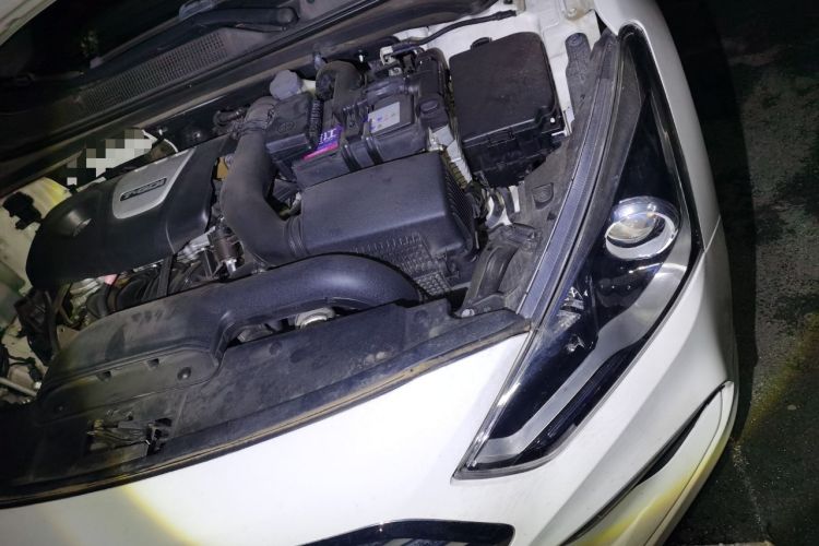 Used Hyundai Mistra 2017 1.6T Automatic Flagship Model TOP China V Emission Standard Engine Bay Left