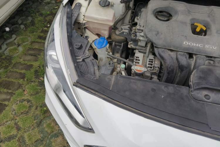 Used Hyundai Mistra 2017 1.8L Automatic Deluxe DLX Model China V Emission Standard Engine Bay Right