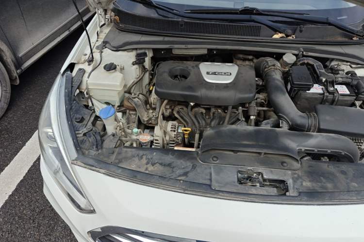 Used Hyundai Mistra 2017 1.6T Automatic Smart GLS China V Standard Engine Bay Right