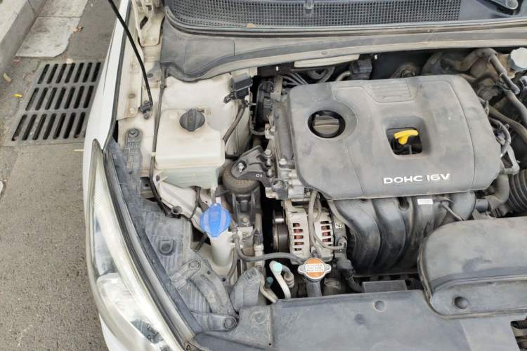 Used Hyundai Mistra 2017 1.8L Automatic Deluxe DLX Model China V Emission Standard Engine Bay Right