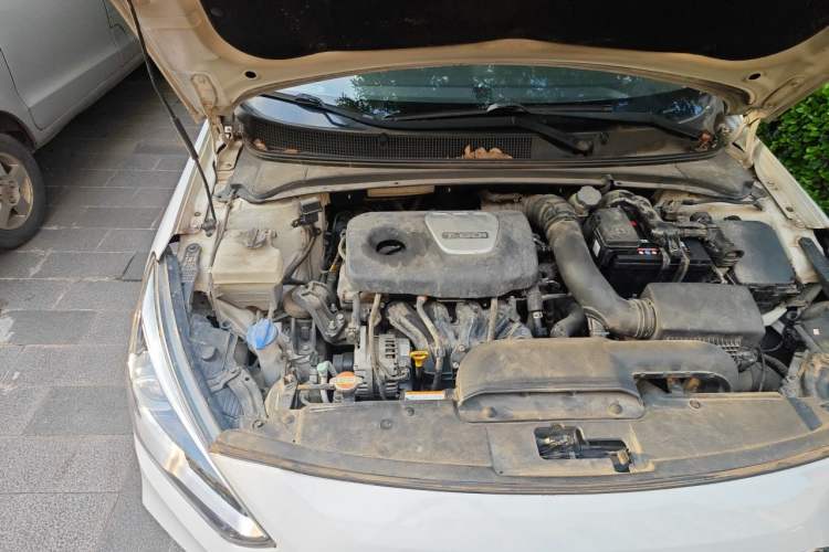 Used Hyundai Mistra 2017 1.6T Automatic Smart GLS China V Standard Engine Bay Right
