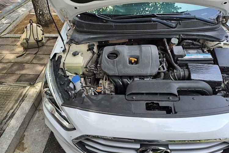 Used Hyundai Mistra 2017 1.8L Automatic Deluxe DLX Model China V Emission Standard Engine Bay Right