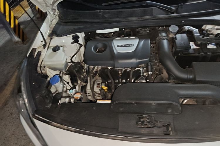 Used Hyundai Mistra 2017 1.6T Automatic Smart GLS China V Standard Engine Bay Right