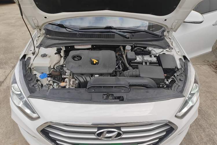 Used Hyundai Mistra 2017 1.8L Automatic Deluxe DLX Model China V Emission Standard Engine Bay