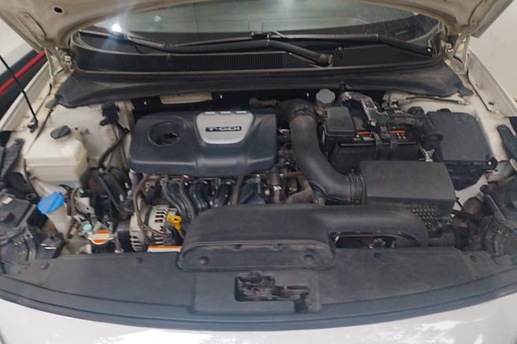 Used Hyundai Mistra 2017 1.6T Automatic Smart GLS China V Standard Engine Bay