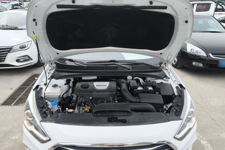 Used Hyundai Mistra 2017 1.6T Automatic Smart GLS China V Standard Engine Bay