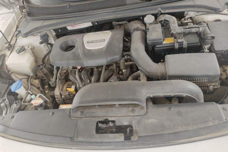 Used Hyundai Mistra 2017 1.6T Automatic Smart GLS China V Standard Engine Bay