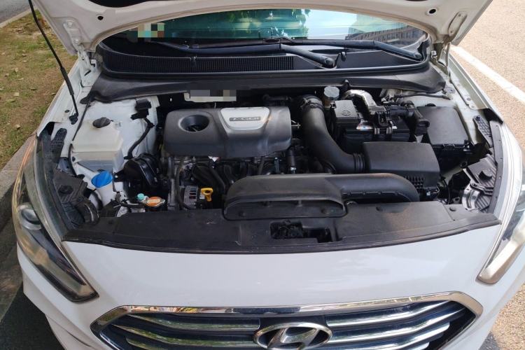 Used Hyundai Mistra 2017 1.6T Automatic Smart GLS China V Standard Engine Bay