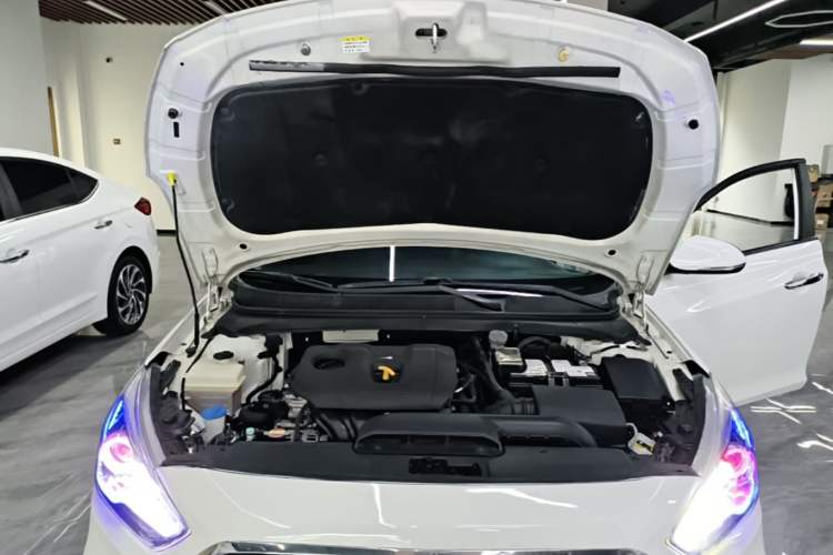 Used Hyundai Mistra 2017 1.8L Automatic Smart GLS China V Standard Engine Bay