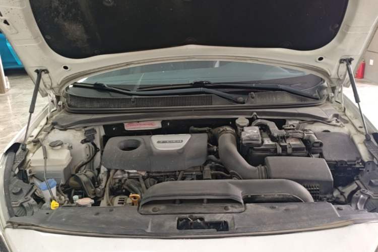 Used Hyundai Mistra 2017 1.6T Automatic Smart GLS China V Standard Engine Bay