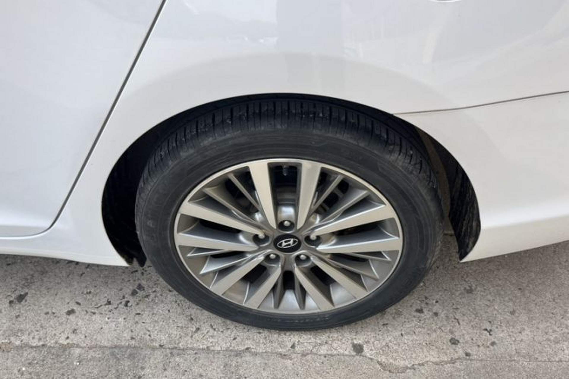 Used Hyundai Mistra 2017 1.8L Automatic Deluxe DLX Model China V Emission Standard Exterior 10
