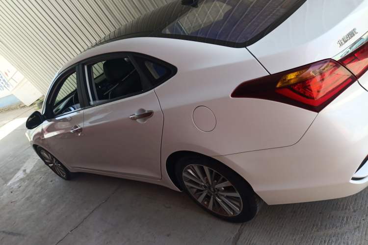Used Hyundai Mistra 2017 1.8L Automatic Deluxe DLX Model China V Emission Standard Exterior 3