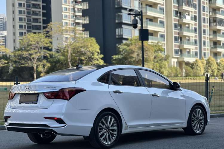 Used Hyundai Mistra 2017 1.8L Automatic Deluxe DLX Model China V Emission Standard Exterior 5
