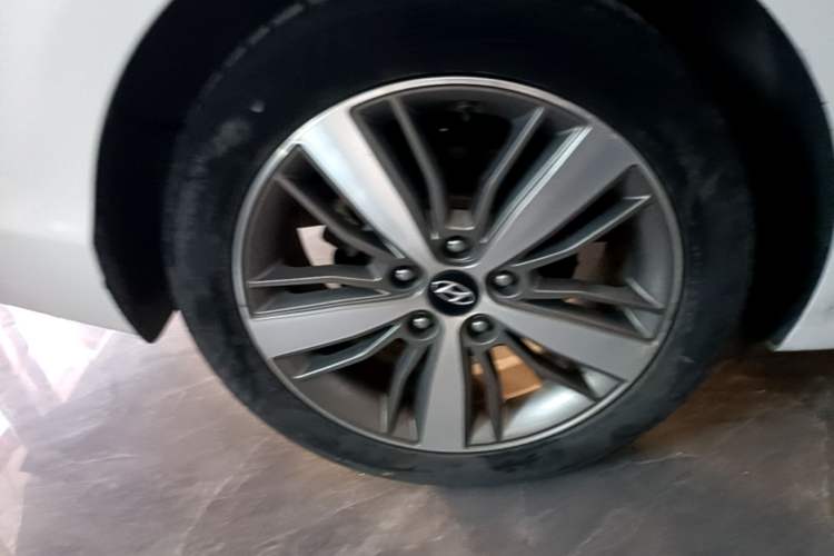 Used Hyundai Mistra 2017 1.6T Automatic Flagship Model TOP China V Emission Standard Exterior 5