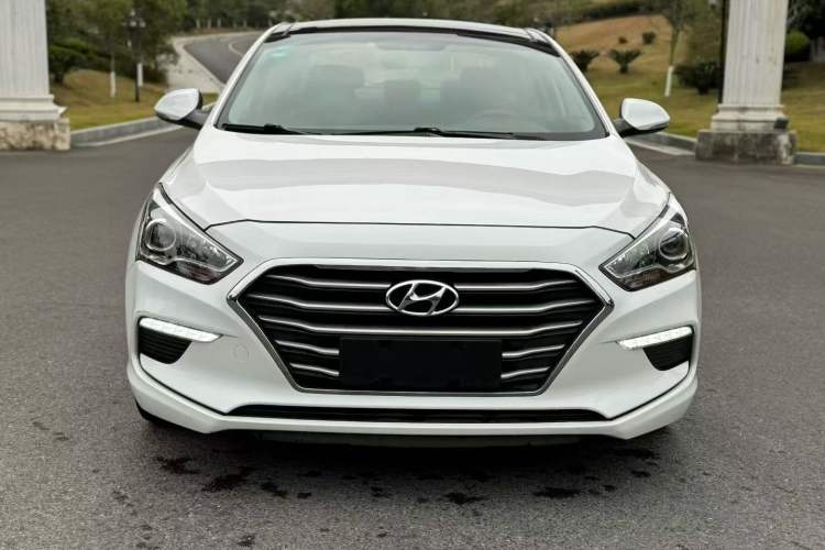 Used Hyundai Mistra 2017 1.8L Automatic Deluxe DLX Model China V Emission Standard Front