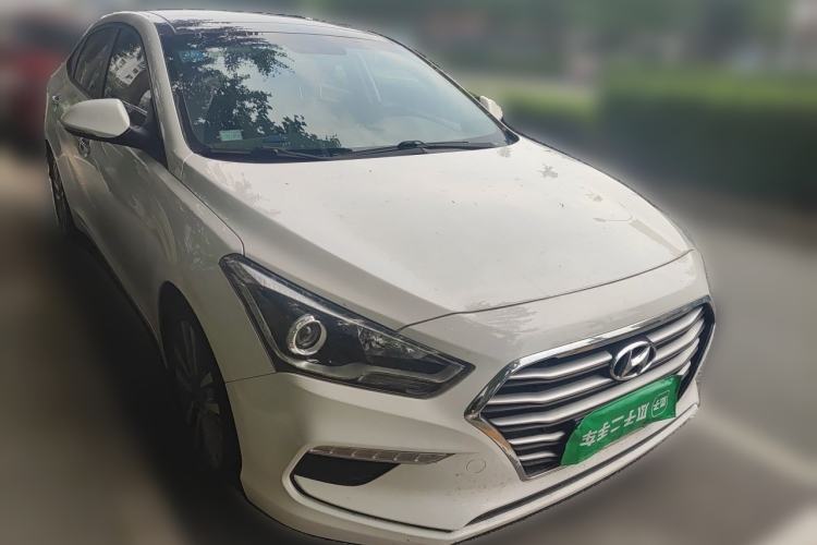 Used Hyundai Mistra 2017 1.8L Automatic Deluxe DLX Model China V Emission Standard Front Right 45 Deg