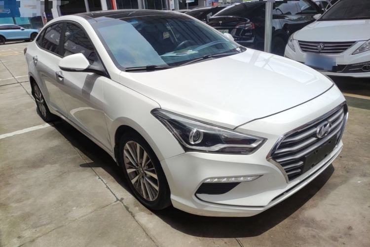 Used Hyundai Mistra 2017 1.8L Automatic Deluxe DLX Model China V Emission Standard Front Right 45 Deg
