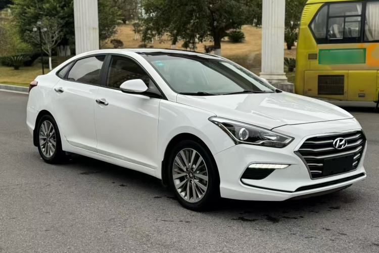 Used Hyundai Mistra 2017 1.8L Automatic Deluxe DLX Model China V Emission Standard Front Right 45 Deg