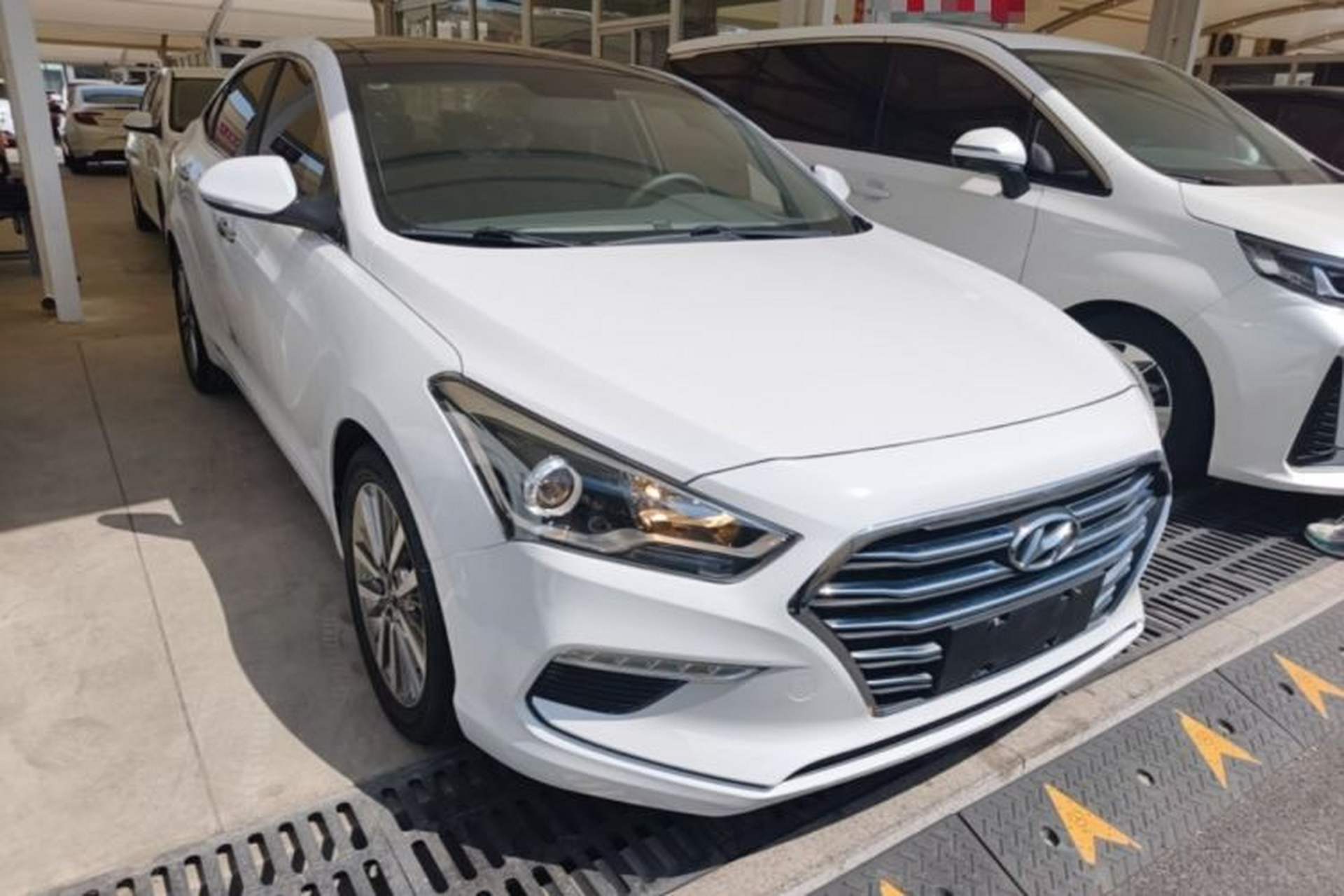 Used Hyundai Mistra 2017 1.6T Automatic Smart GLS China V Standard Front Right 45 Deg