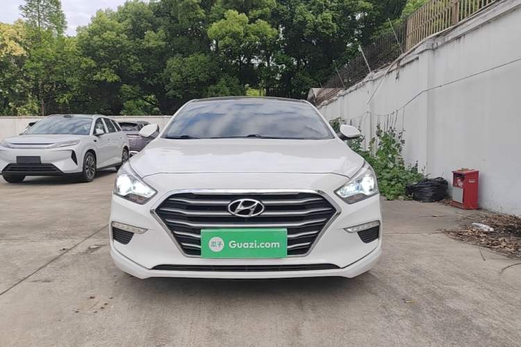 Used Hyundai Mistra 2017 1.8L Automatic Deluxe DLX Model China V Emission Standard Front