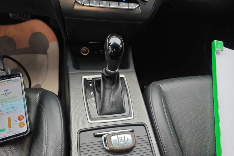 Used Hyundai Mistra 2017 1.8L Automatic Deluxe DLX Model China V Emission Standard Gear Lever