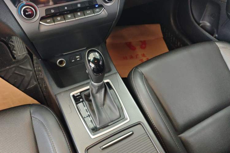 Used Hyundai Mistra 2017 1.8L Automatic Smart GLS China V Standard Gear Lever